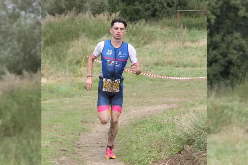 Triathlon. Le Nazairien Simon Gourgues remporte l’épreuve phare à La ...