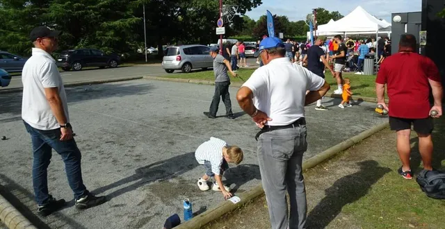 photo  samedi dernier, le concours de pétanque de la section football a réuni 120 participants pour sa 6e édition.  &copy;  ouest-france 