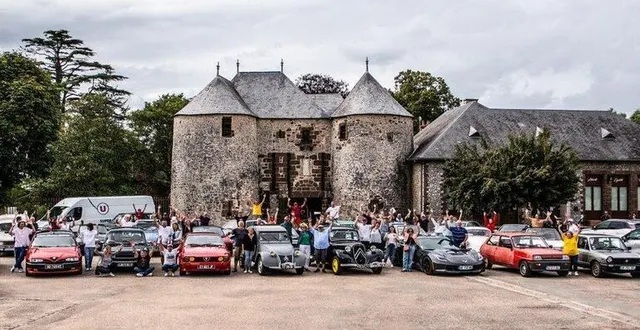 photo  lors d’une étape touristique en sarthe, les amateurs sont venus en nombre.  &copy;  le maine libre 