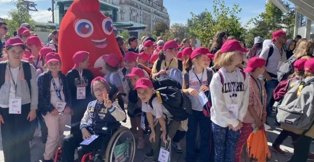 photo  des élèves de l’école maurice-cantin d’auvers-le-hamon, près de sablé-sur-sarthe, ont pu assister aux jeux paralympiques.  &copy;  école maurice-cantin 