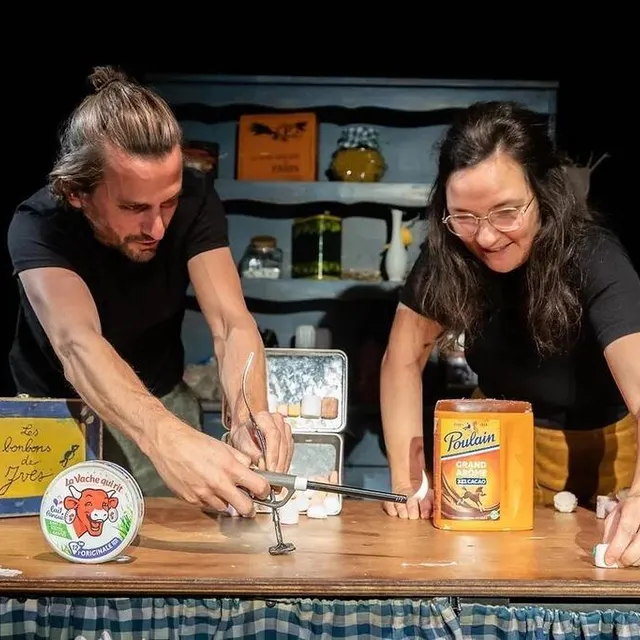 photo « la ferme des animaux », de la compagnie fleur du boucan, sera présentée au public mardi 21 janvier à la ferté-macé. la pièce sera également proposée aux scolaires, pendant l’année.  ©  léo arcangeli
