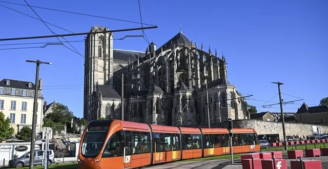 photo  la circulation du tramway sera perturbée ces prochains mois.  &copy;  le maine libre - denis lambert 