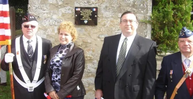 photo  septembre 2011 : les petits enfants du lieutenant elgin à jauzé.  &copy;  jacky emery 