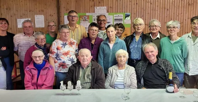 photo  dans la vie comme à la fête, paul est bien entouré.  &copy;  municipalité de challes 