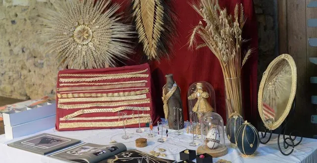 photo  tressage de la paille.  &copy;  le maine libre 