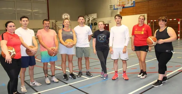 photo  des joueurs se retrouvent le jeudi soir au gymnase michel-pelchat, les amateurs de basket souhaitant les rejoindre seront les bienvenus.  &copy;  ouest-france 