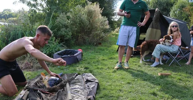 photo  chaque année, les pêcheurs se ruent sur les inscriptions à l’enduro carpe de la flèche (sarthe). un succès qui a notamment convaincu les organisateurs de mettre en place un tirage au sort pour permettre à des nouveaux de participer.  &copy;  ouest-france 