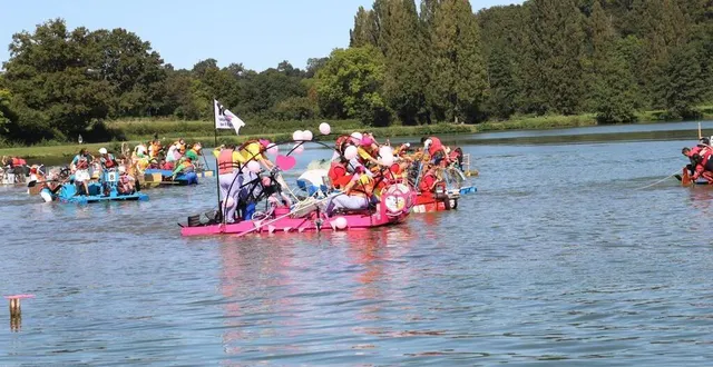 photo  sur l’eau, les équipages multiplient les moyens de propulsion. rame, vélo, toute idée est bienvenue.  &copy;  le maine libre 