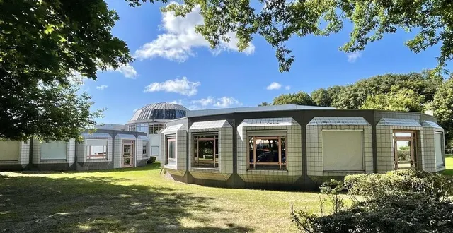photo  l’itemm, (institut technologique européen des métiers de la musique), au mans (sarthe), dont l’architecture atypique fait l’objet d’un focus dans ce nouvel ouvrage dédié aux courbes.  &copy;  ouest-france 