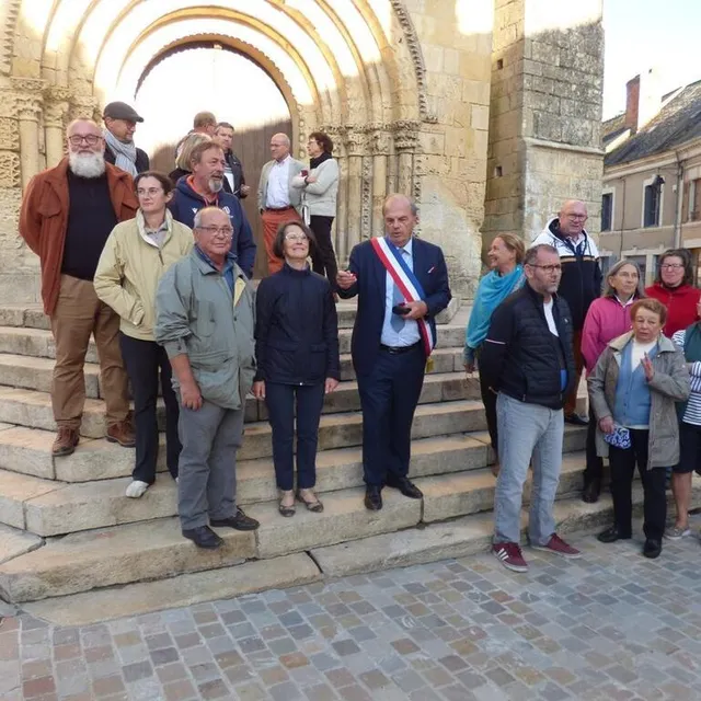 photo le maire a tenu à mettre à l’honneur les riverains des chantiers qui ont vu leur quotidien bouleversé par un chantier d’un an.  ©  ouest-france