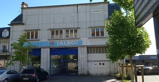 photo  le garage carville sera démoli à compter du 4 octobre. les sols seront ensuite dépollués.  &copy;  ouest-france 