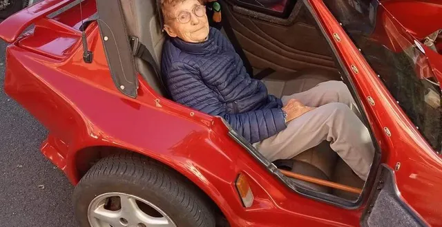 photo  mme geslot, doyenne de la sortie en side-cars.  &copy;  ouest-france 