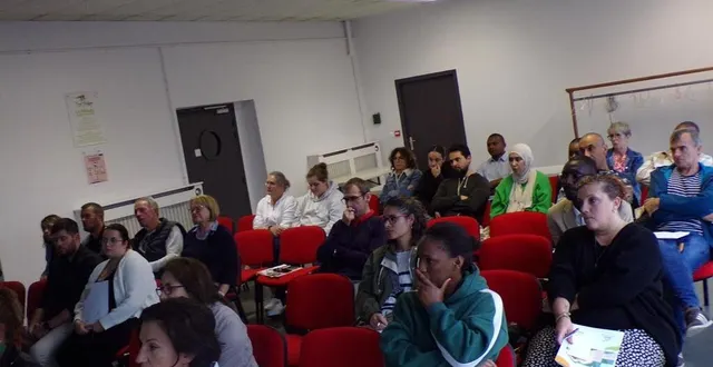 photo  des alentours ou d’yvré-l’évêque, la présentation du programme du clos de la martellerie a attiré du monde.   &copy;  le maine libre 