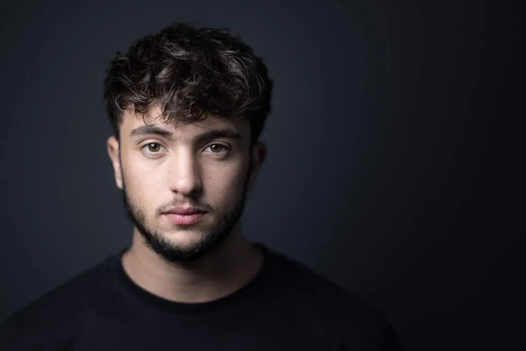 Quelle Est La Couleur Préférée De Inoxtag lens.maville.com