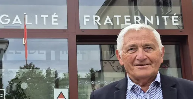 photo  marcel mortreau, maire.  &copy;  ouest-france 