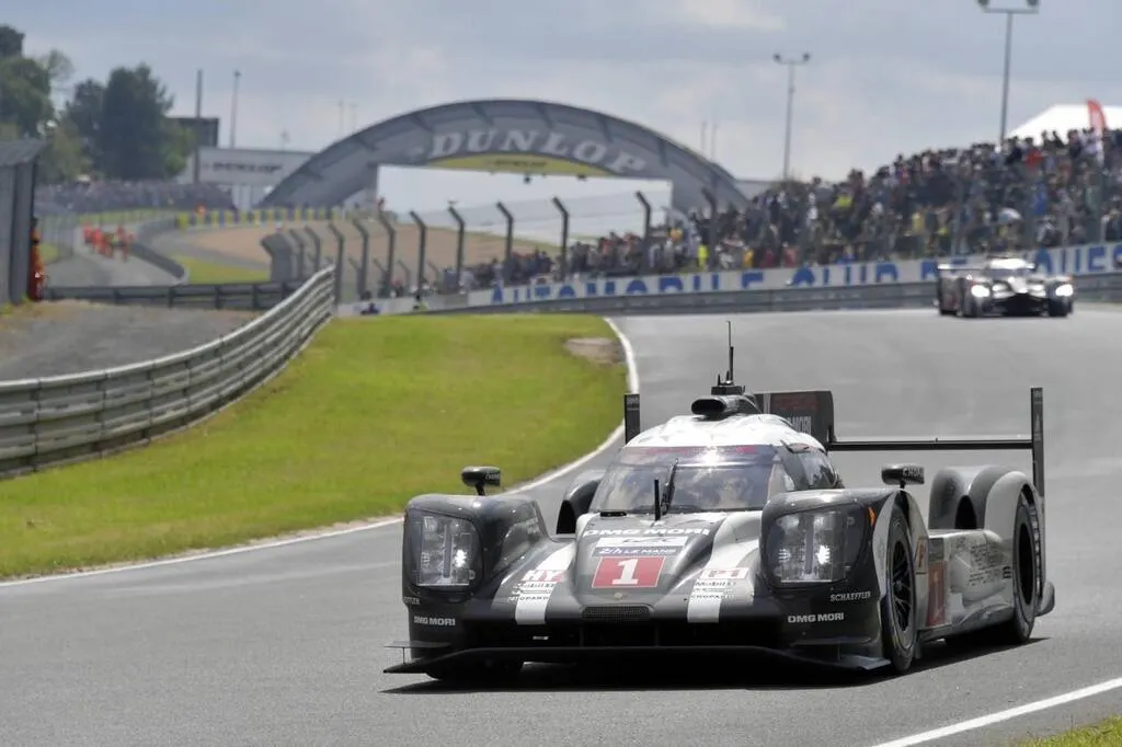 Monument préféré des Français le circuit des 24 Heures du Mans