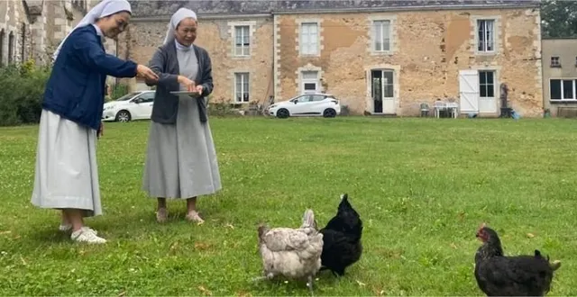 photo  pour la première fois, la paroisse de la flèche (sarthe) invite le public à venir faire bénir ses animaux de compagnie, le vendredi 4 octobre 2024, au jardin de saine-colombe.  &copy;  sœurs de sainte-colombe 