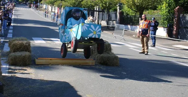 photo  une bande d’amis retraités de la commune de contilly, les pépés cool, ont fait des figures sur les plateaux surélevés.  &copy;  ouest-france 