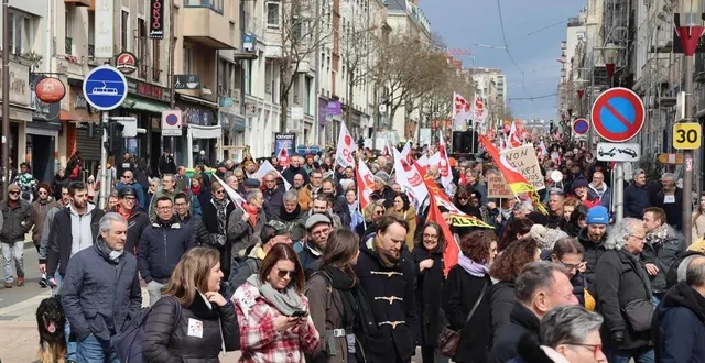photo  lfi, le npa et attac 72 encouragent les sarthois à se rassembler, ce samedi 21 septembre 2024, devant la préfecture du mans (sarthe), pour montrer leur contestation (photo d’illustration).  &copy;  archives ouest-france 