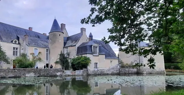 photo  le manoir de venevelles s’ouvre au public, ce week-end, pour les journées du patrimoine et du festival des buveurs de thé.  &copy;  ouest-france 