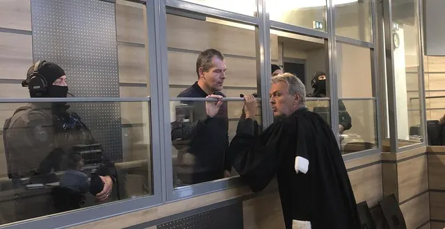 photo  francis dorffer et son avocat, me thomas hellenbrand.  &copy;  ouest-france 