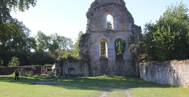 photo  l’abbaye de perseigne conserve quelques témoignages de son rayonnement passé, comme une façade de l’abbatiale.  &copy;  ouest-france 