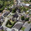 photo une vue du ciel du bourg de brûlon, au niveau de la place gautier-chevreuil, en 2017.
