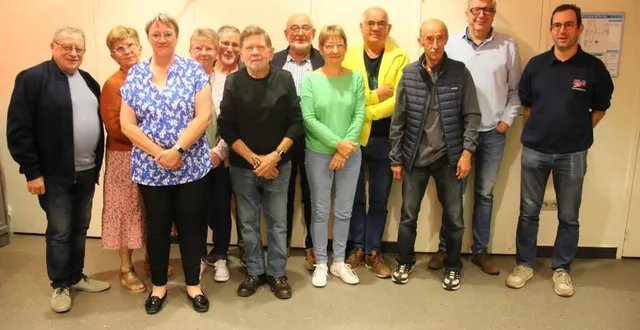photo  isabelle renée, coordinatrice du comité du téléthon du massif de perseigne (2e à gauche), accompagnée des membres du comité et de laurent plessis, de l’association mamer’thon (à droite).  &copy;  ouest-france 