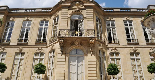 photo débat : nouveau gouvernement, bonne ou mauvaise composition ? &copy; adobe stock / par paris pao