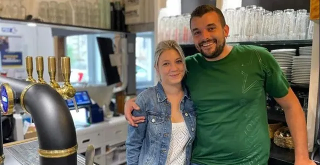 photo  ophélie et stéphane martin, les nouveaux propriétaires, ont ouvert le bar-restaurant le café pomme, le 6 septembre, place saint-vigor, à athis-de-l’orne.  &copy;  athis’com 
