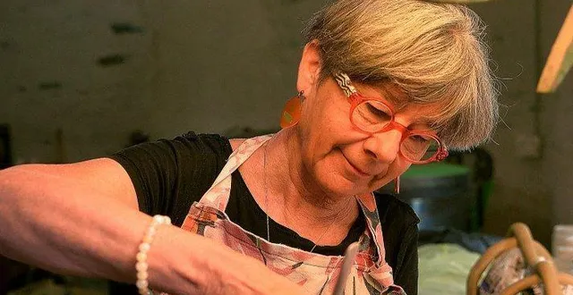 photo  la sculptrice véronique bénony, dans son atelier d’angers.  &copy;  véronique bénony 