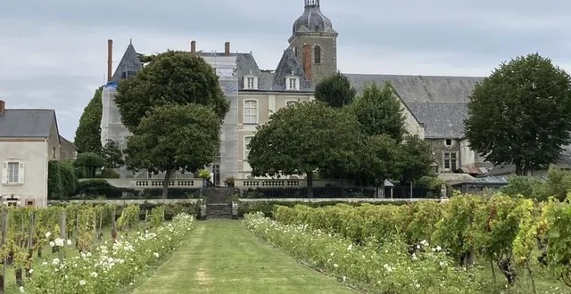 photo  les jardins du palais abbatial.  &copy;  co 