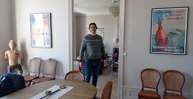 photo  emeric lebreton, propriétaire de la maison des écrivains dans les espaces de réception ayant vue sur les jacobins.  &copy;  ouest-france 