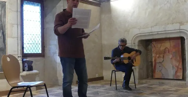 photo  la lecture de labyrinthe par frédéric limagne, un récit entre réel et imaginaire.  &copy;  le maine libre 