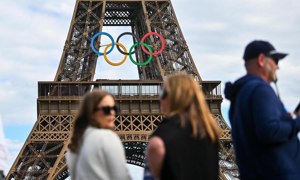 JO 2024. Les anneaux olympiques ont été retirés cette nuit de la tour Eiffel . Sport (1/1)