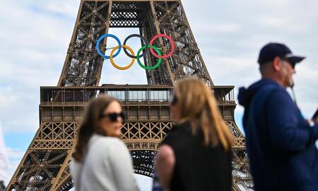 photo Les anneaux olympiques avaient été installés sur la tour Eiffel début juin. Franck Dubray / Ouest-France 