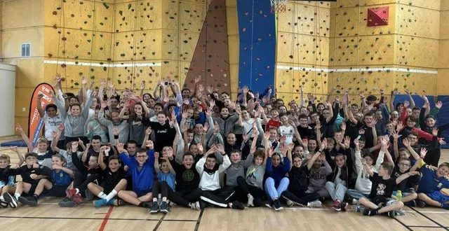 photo  plus d’une centaine de collégiens ont pu découvrir et pratiquer divers sports.  &copy;  collège jean-rostand 