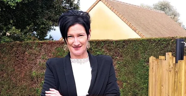 photo  sabrina moulineuf propose ses services de conseillère immobilière.  &copy;  ouest-france 