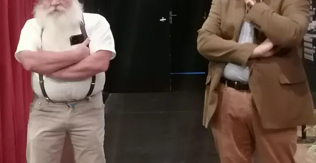 photo  jacques sourdille, secrétaire du ccav, et jean-yves tessier, président de l’association du patrimoine.  &copy;  ouest-france 