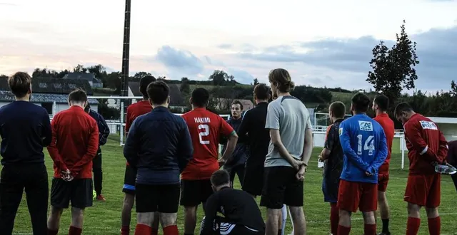 photo  à noyen-sur-sarthe, raphaël cholet a pris la tête de l’équipe première qui évolue en d1 après plusieurs saisons à spay, en régional 2.  &copy;  le maine libre 