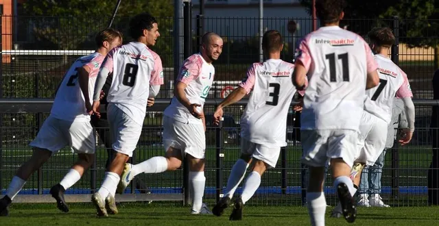 photo  villers bocage continue son parcours en coupe de france, après sa victoire 3-1 face à saint-étienne du rouvray.  &copy;  photo : gérard piwtorak 