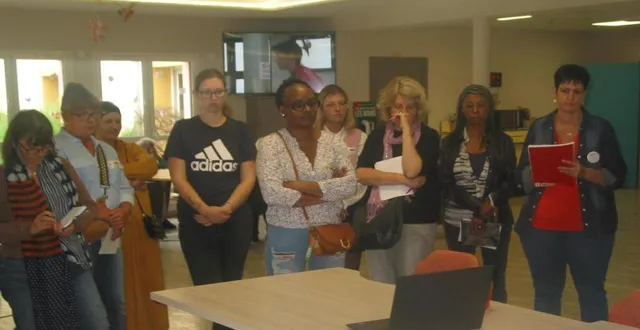 photo  les participantes, attentives aux propos du personnel de l’ehpad.  &copy;  ouest-france 