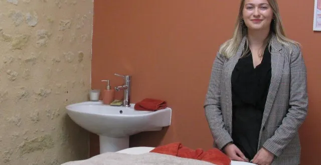 photo  angeline palais dans sa cabine de soins esthétiques.  &copy;  ouest-france 