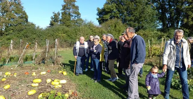photo  les visiteurs ont découvert un champ de cucurbitacées de toutes formes et grosseurs.  &copy;  co 