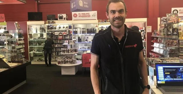 photo  romain nouvel, adjoint du magasin easy cash d’alençon.  &copy;  ouest-france 