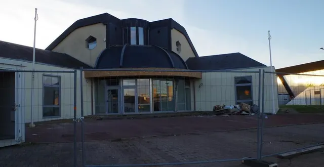 photo  les travaux se terminent à la mairie de champagné.  &copy;  le maine libre 