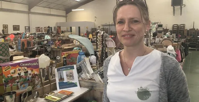 photo  isabelle gerbin, gérante de la vie des greniers, près d’alençon.  &copy;  ouest-france 