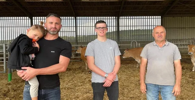 photo  christophe jardin, kilian asse, apprenti, et alain bourgine.  &copy;  le maine libre 