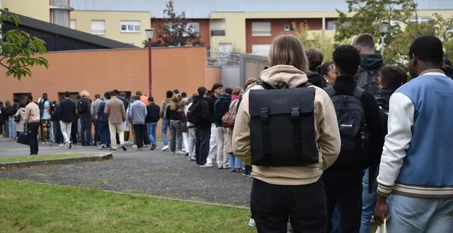 photo  depuis la fermeture du restaurant universitaire vaurouzé, au mans (sarthe), le ru bartholdi est pris d’assaut.  &copy;  ouest-france 