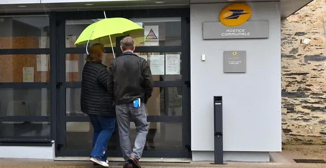 photo  la présence de la poste en milieu rural repose désormais souvent sur l’ouverture d’une agence postale dans des locaux appartenant aux mairies et tenus par des agents municipaux.  &copy;  jérôme fouquet/ouest-france. 